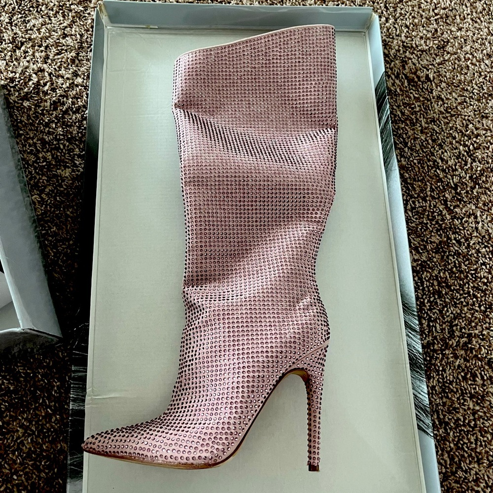 Women’s J Lo boots
